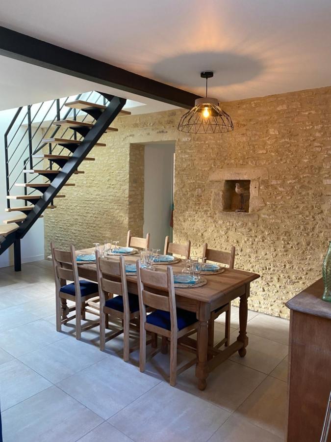 Charmante Maison Du XVIII En Pierre Renovee Colleville-Montgomery Екстериор снимка